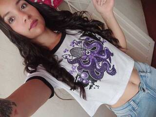 Erotinis vaizdo pokalbis Hanna-Roberts