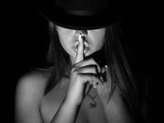 Erotinis vaizdo pokalbis HANNAAEVANSS