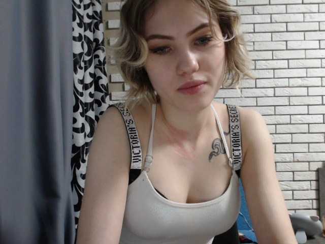 Nuotraukos hannyBanny6 Hi my name is Maria and I am 19 years old)I want to please you and be the girl of your fantasies))I love your compliments and gifts
