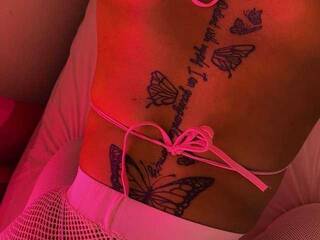 Erotinis vaizdo pokalbis Happyloverxo