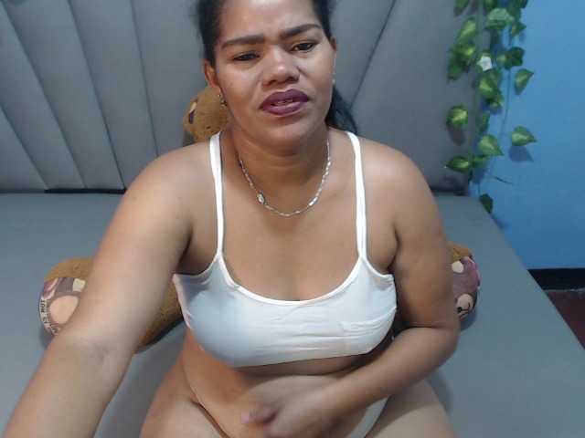 Nuotraukos Harlyfox69 Hello My Pussy is Fire bbys!