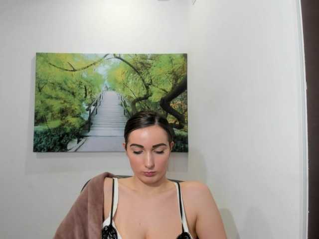 Nuotraukos havanaginger1 #cum in for a #petite #teen and lets have fun! #bigboobs #ass #c2c #stripshow #cumshow