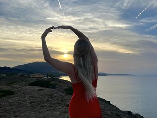 Erotinis vaizdo pokalbis Heiva1