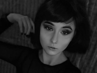 Erotinis vaizdo pokalbis Helenaobscura