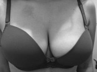 Erotinis vaizdo pokalbis helene