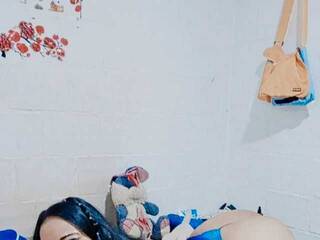 Erotinis vaizdo pokalbis HellenGrey69