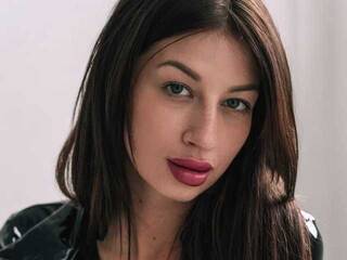 Erotinis vaizdo pokalbis Here-Is-Lana