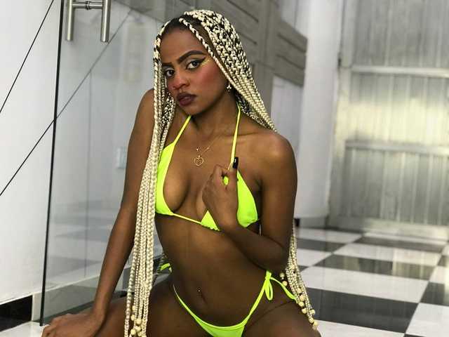 Profilio nuotrauka Hilary-banks