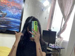 Erotinis vaizdo pokalbis HilaryRios