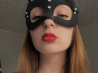 Erotinis vaizdo pokalbis Holly-Bell