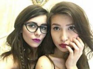 Erotinis vaizdo pokalbis hollykris