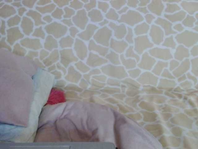 Transliacijos ekrano nuotraukos HolyJulie