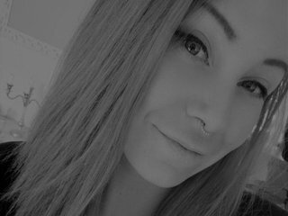 Erotinis vaizdo pokalbis HolySweetiePoly