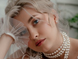 Erotinis vaizdo pokalbis HoneyCherry