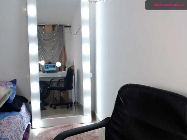Transliacijos ekrano nuotraukos HoneyHot