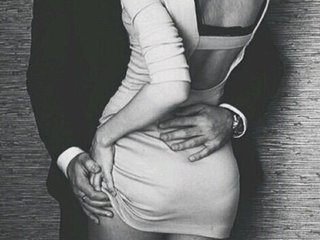 Erotinis vaizdo pokalbis TaffyTwins