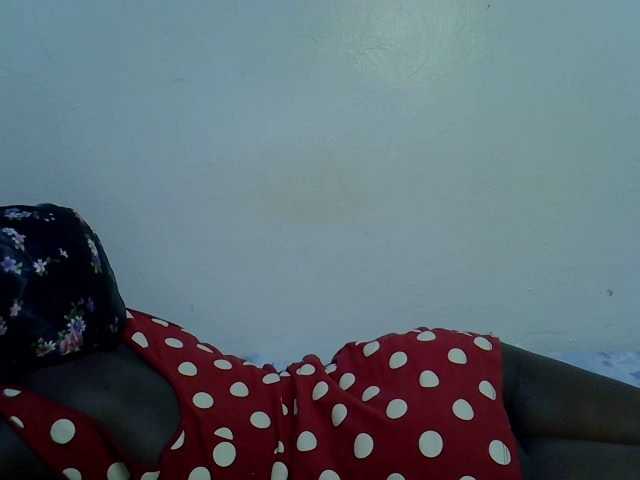 Transliacijos ekrano nuotraukos Horny-Barbie