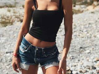 Erotinis vaizdo pokalbis hotanna