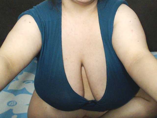 Nuotraukos hotbbwboobs Hi guys. I'm new here. Make me happy #40 flash boobs #50 oil lotion on boobs #60 flash ass #80 flash pussy #100 Snapchat #150 naked #170 finger pussy #200 Dildo in pussy