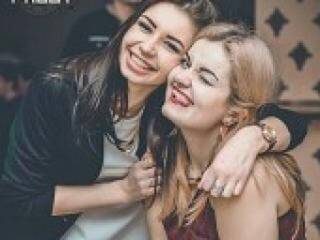 Erotinis vaizdo pokalbis hotbitches