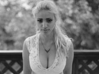 Erotinis vaizdo pokalbis hotboginya