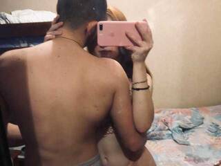 Erotinis vaizdo pokalbis Hotmoney7