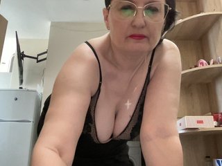 Erotinis vaizdo pokalbis HotMilfPussy