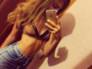 Erotinis vaizdo pokalbis hotteeniie