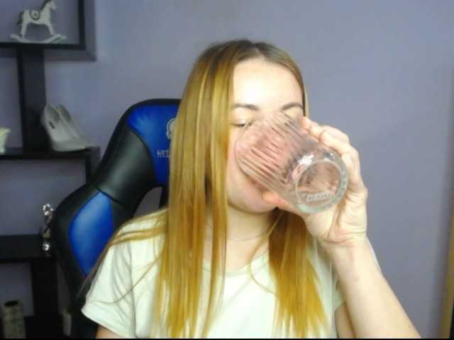 Transliacijos ekrano nuotraukos hottiexLayla