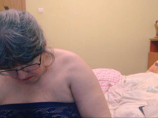 Transliacijos ekrano nuotraukos HugeTitsXXX