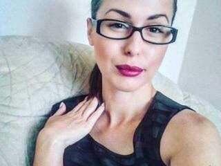 Erotinis vaizdo pokalbis IamTaboo