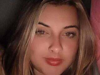 Erotinis vaizdo pokalbis imnoModelIris