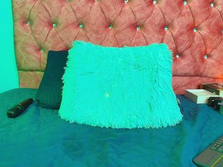 Erotinis vaizdo pokalbis Imvioletteblue