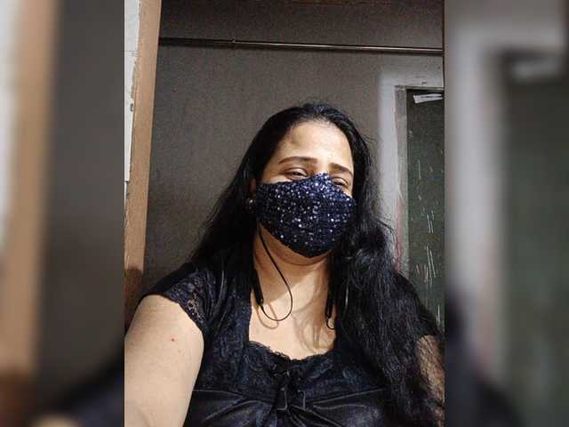 Transliacijos ekrano nuotraukos IndianEsha