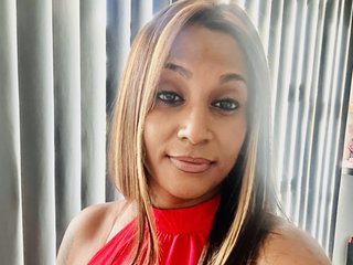 Erotinis vaizdo pokalbis indianjasmin