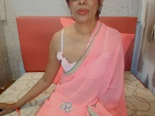 Transliacijos ekrano nuotraukos Indianmilf4u