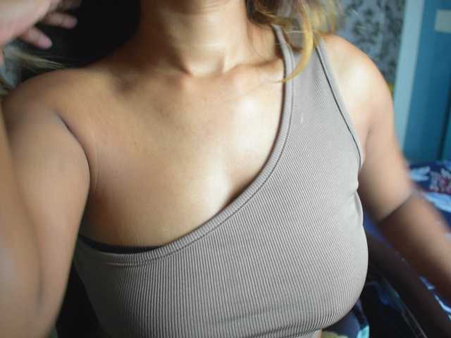 Nuotraukos indianpriya 500 tokens for pvt and c2c | deep fingering | squirt show in private |55 tk , 77 tk help me squirt on ultra high #asian #indian