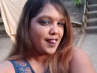 Erotinis vaizdo pokalbis Indiantwist