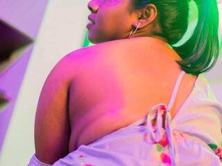 Erotinis vaizdo pokalbis IndiraVermutt