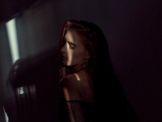 Erotinis vaizdo pokalbis InnesTaylor