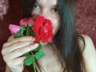 Erotinis vaizdo pokalbis ira84