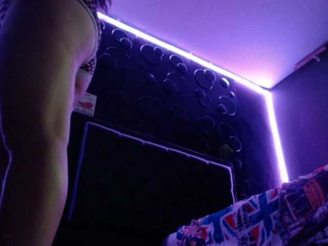 Nuotraukos Irina-Shayk25 welcome to my room, go to play dancing and i am hot for you 164
