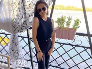 Erotinis vaizdo pokalbis iriska00