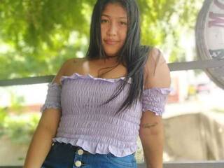 Erotinis vaizdo pokalbis Isabell98