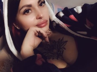 Erotinis vaizdo pokalbis IsabellaLewis