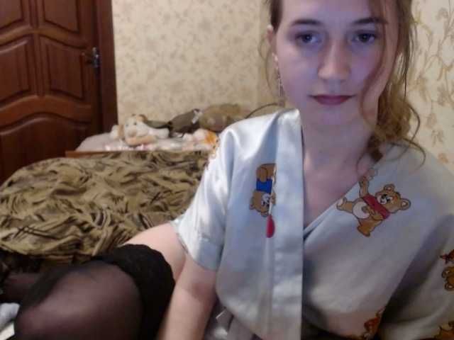 Nuotraukos IsabellaMoor Hi guys!Be friendly with me!Prvt on!Like me 3 33 333!