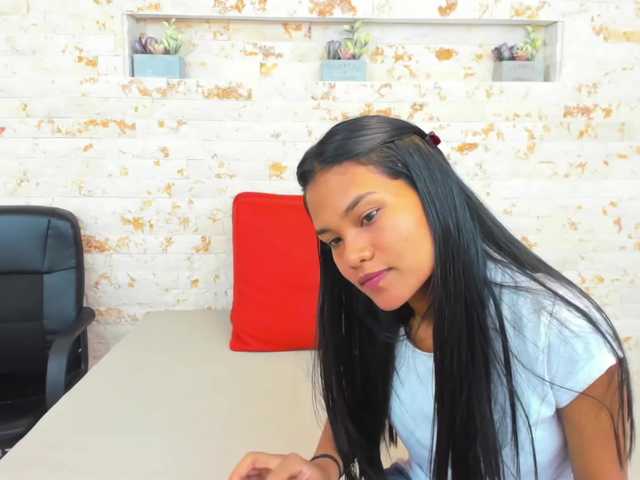 Transliacijos ekrano nuotraukos IsabellaMoth