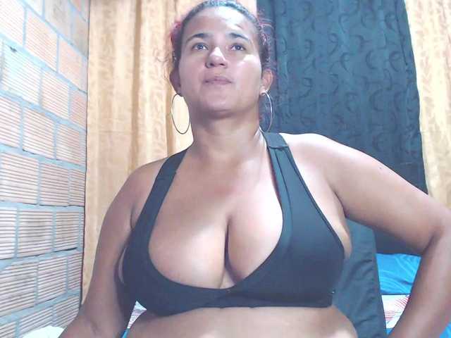 Nuotraukos isabellegree I am a very hot latina woman willing everything for you without limits love