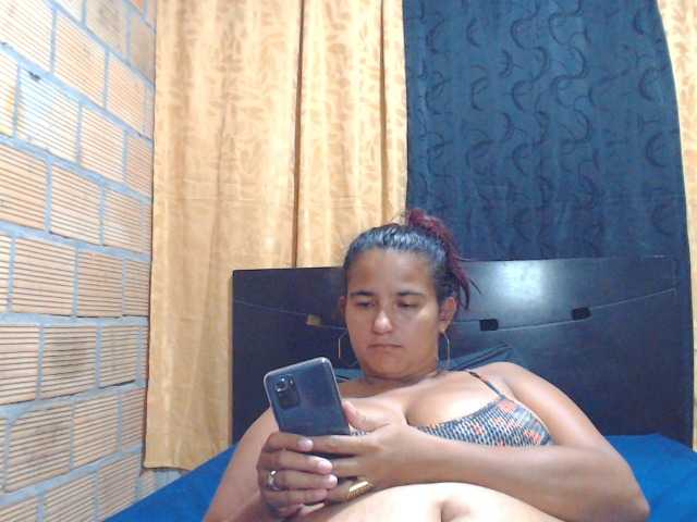 Nuotraukos isabellegree I am a very hot latina woman willing everything for you without limits love