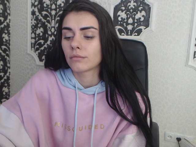 Transliacijos ekrano nuotraukos IsabelStars